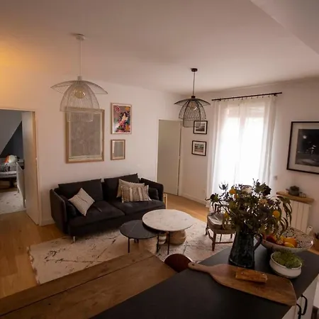 Superb Apartment In Paris Paris